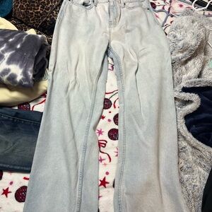 Light Gray Wide-Leg Jeans